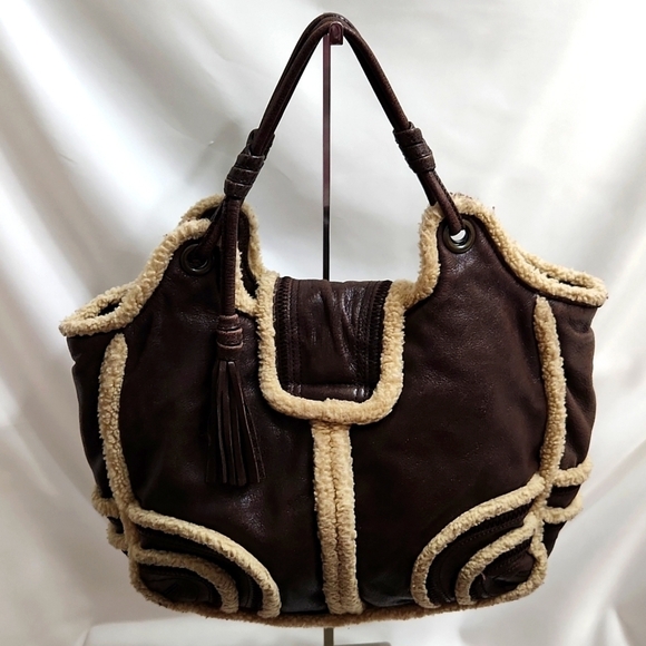 Jessica Simpson Brown and Cream Faux Leather and Sherpa Shoulder bag - Picture 3 of 16